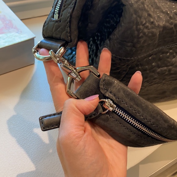 Givenchy Nightingale textured lambskin grey - Picture 4 of 14